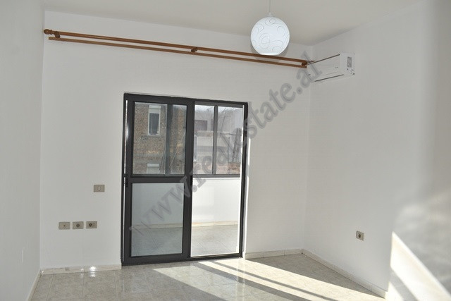 Office apartment for rent in Margarita Tutulani Street in Tirana.
The office is located on the 3rd 